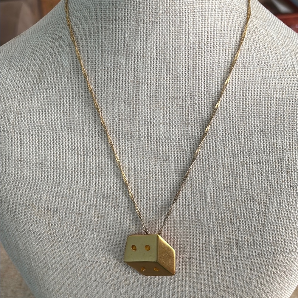 Vintage Cube Dice Game Piece Gold Pin/Brooch - Picture 6 of 10